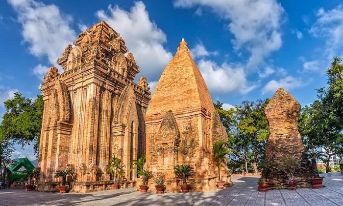 Tháp bà ponagar